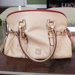 Large beige leather handbag. PERFECT CONDITION